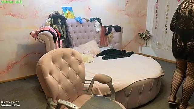 Penelope_Pinky