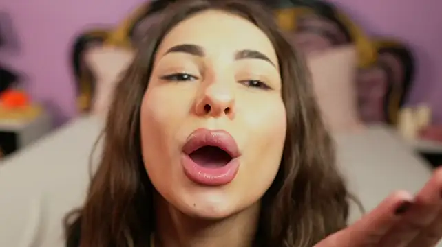 EllaWhiteX