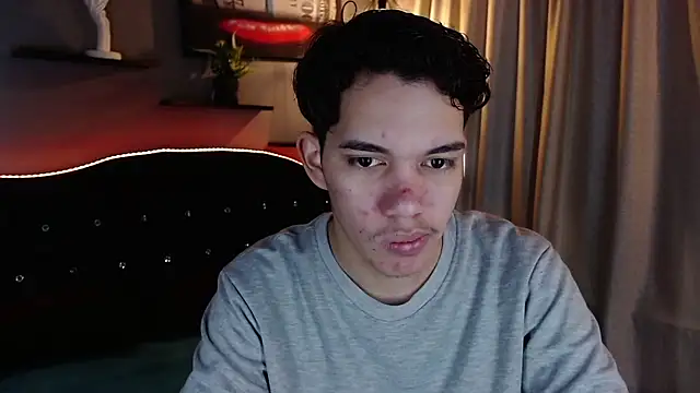 haku_nayro webcam