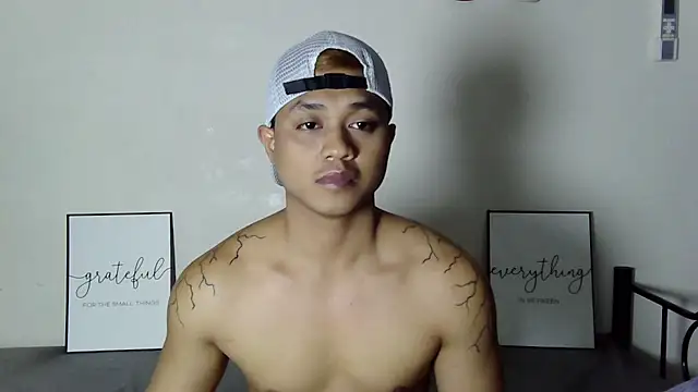LonelyMark4u on Stripchat