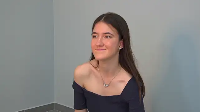 AprilWulkings live cam on StripChat