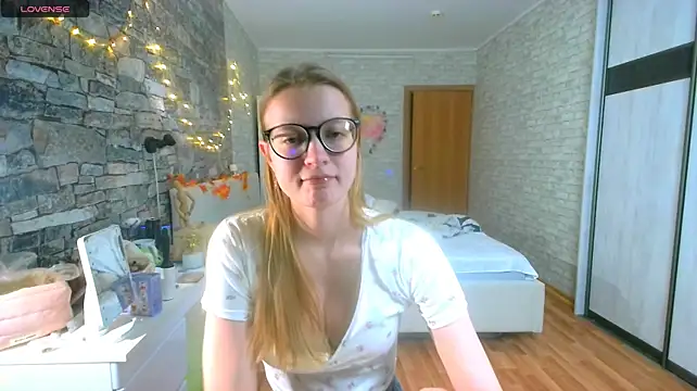 __Aphrodita__wow__ live cam on StripChat