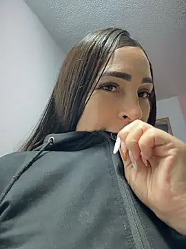 luna_lgomez_ live cam on StripChat