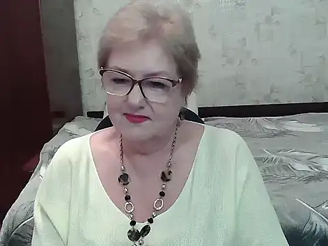 Renata62011 live cam on StripChat