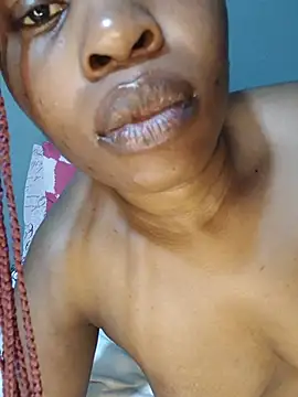 Cherrydollx live cam on StripChat