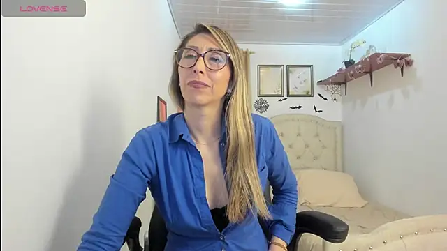 scarletfs live cam on StripChat