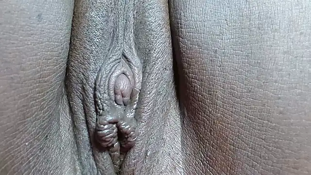 morenahott1 live cam on StripChat