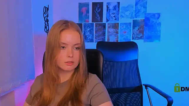 helena_so_shyy