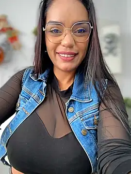 Sara-77 webcam