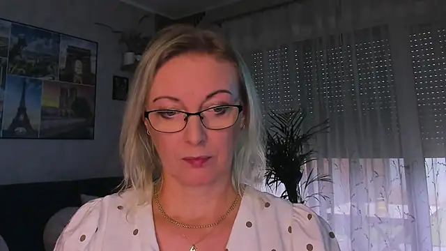 vanessa_chat