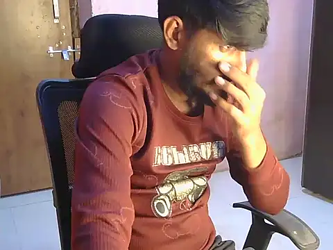 Yuvi_hot