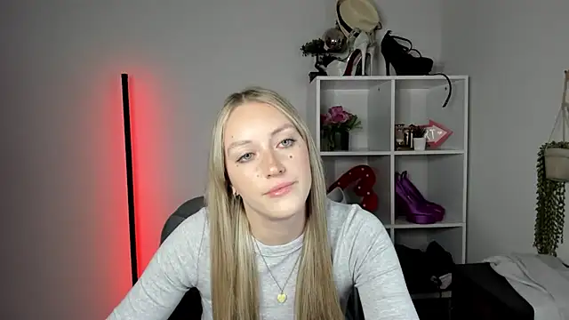 EvelynBlond