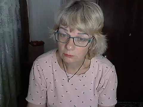 Mia_Olivia25