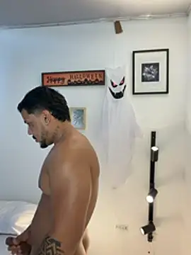 DeimonOficial live cam on StripChat
