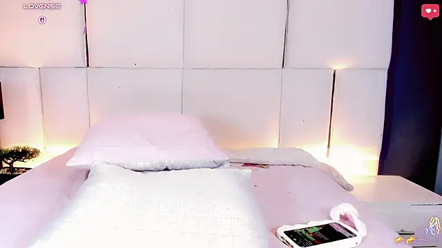 Nauthy_girl