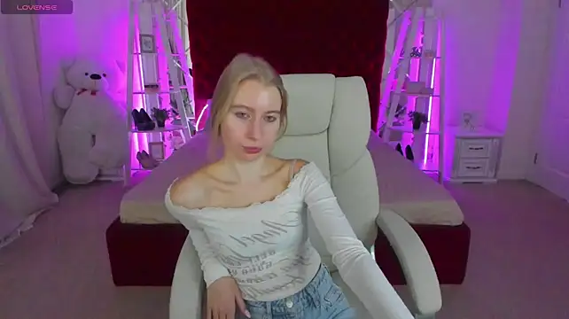 Alina_Blonde