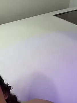 Blair_Curvy