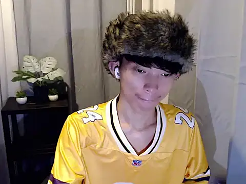 Naughtyhot_jemart18