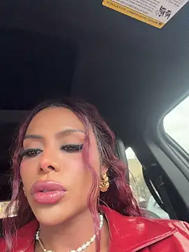 Irga - Trans webcam sex chat