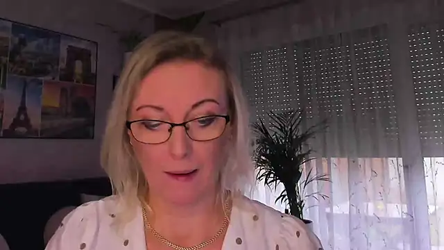vanessa_chat