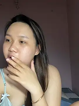 Almira6868 webcam