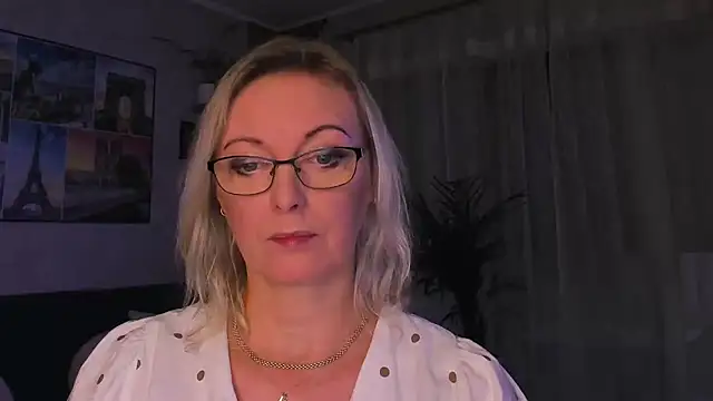 vanessa_chat live cam on StripChat