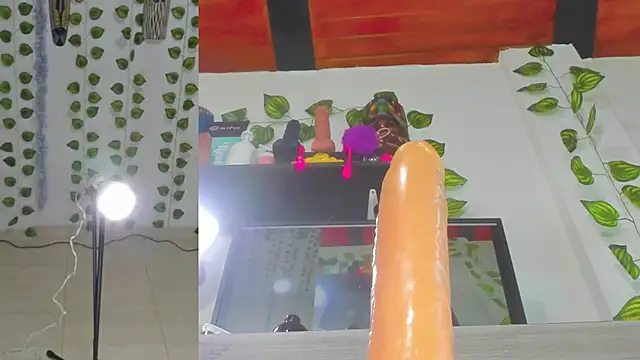 ailany_funny live cam on StripChat