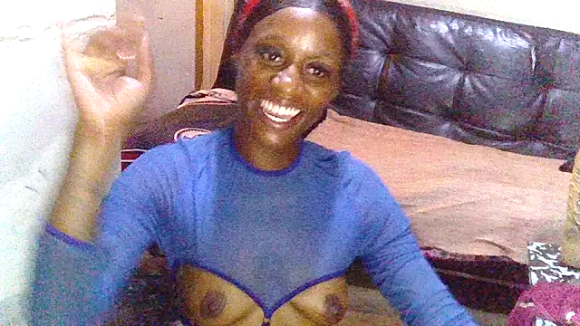 Nikistickyxx25