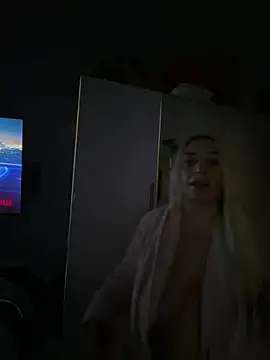 Monageil live cam on StripChat
