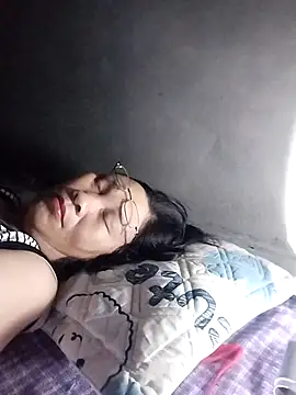 Alisa_x9x live cam on StripChat