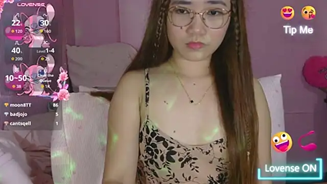 HornyAsian4uxx webcam