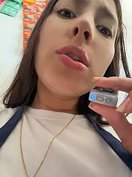 Webcam en directo de la chica LittleDoll___