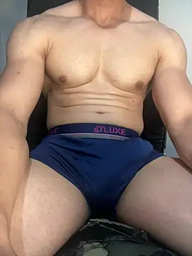 guh2026 live cam on StripChat