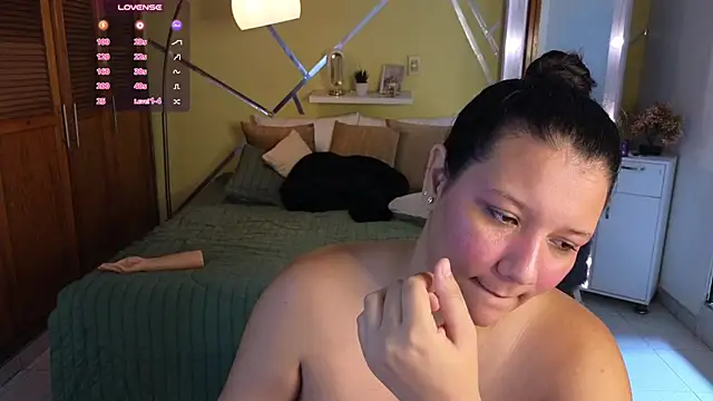 Jana_lolipopyummy live cam on StripChat