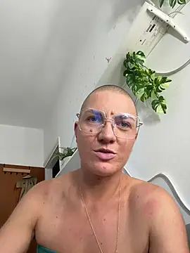 PaulinaSchubert1 live cam on StripChat
