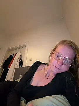 jannis1992 live cam on StripChat