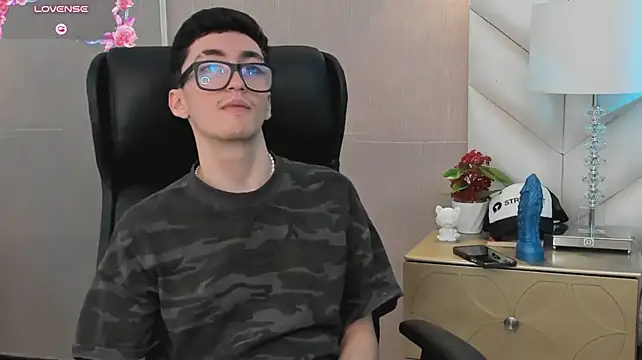 GaelDuke live sex cam