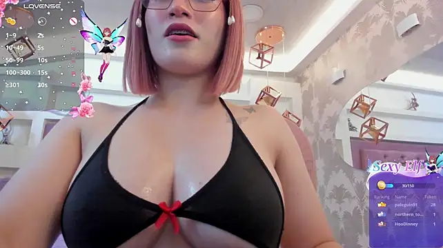 Maavca_ live cam on StripChat