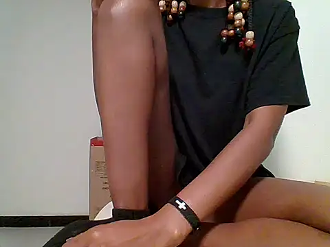 Petite_baby5 live cam on StripChat