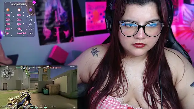 Annee23 live cam on StripChat