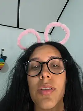 Annya-sweet webcam