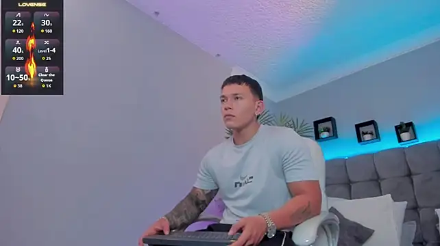 Thomas_moon live cam on StripChat