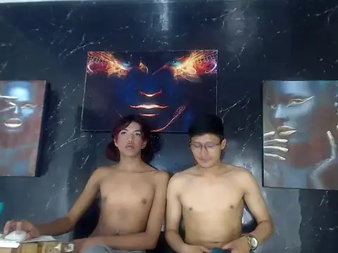 CamAndOfficial on Stripchat