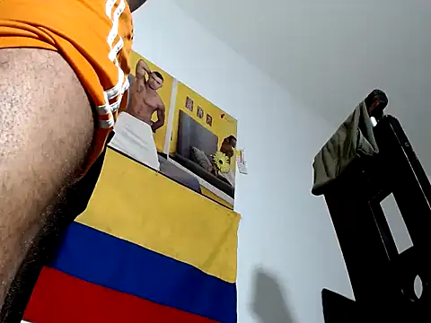lucascastrohot live cam on StripChat