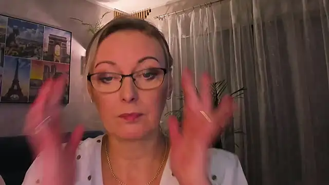 vanessa_chat