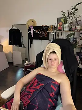 sweetest_pie live cam on StripChat