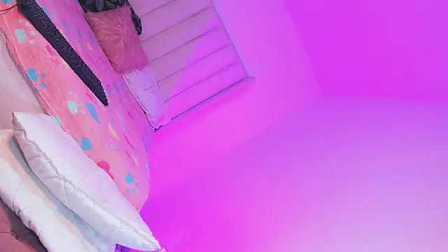 Keily_Tsx1 live cam on StripChat
