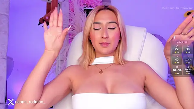 Naomii_Rodman_ live cam on StripChat