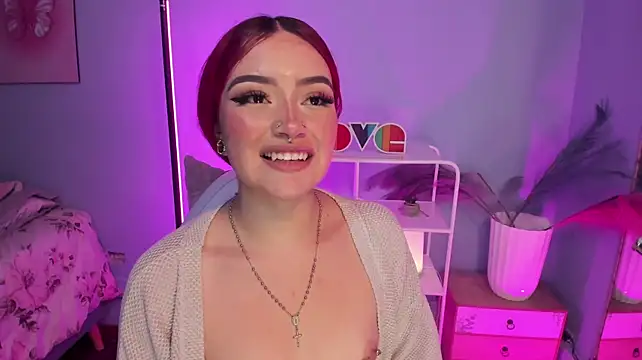 Camila_Rivers live cam on StripChat