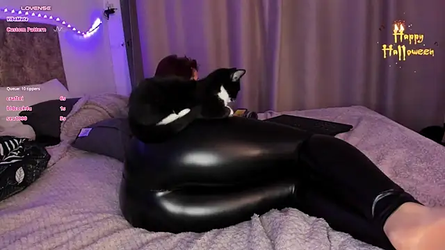 Ophelia_mm live cam on StripChat